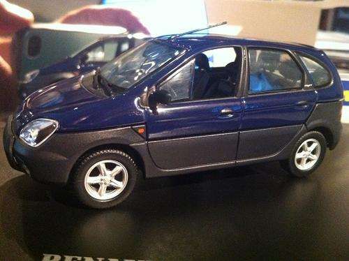 Renault Scenic RX4 die cast model