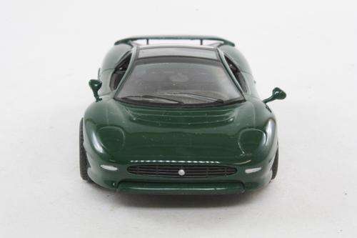 Jaguar XJ220 die cast model