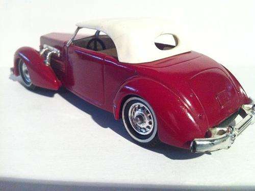 1937 Cord Model 812 die cast model