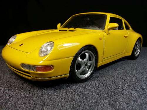 1993 Porsche 911 Carrera 1/18 die cast model