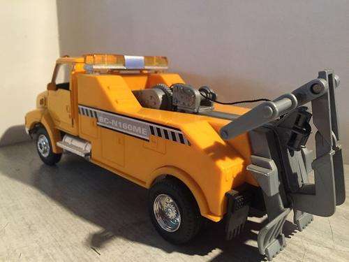 Ford Louisville Tow Truck die cast model