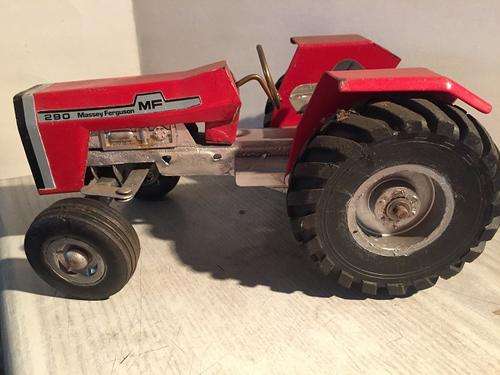 Massey Ferguson Tin Plate tractor die cast model