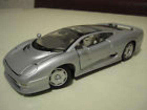 Jaguar XJ220 die cast model
