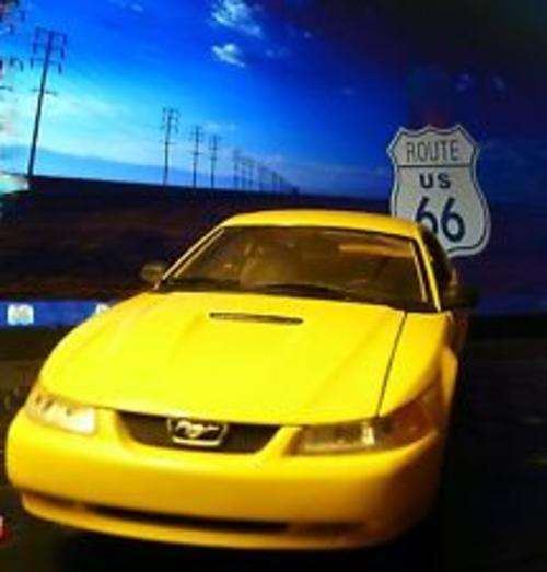 1999 Mustang GT 1/18 die cast model