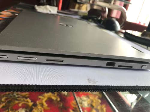 Dell p57g laptop / TOUCH SCREEN/ FOLDABLE LAPTOP IN TABLET MODE/