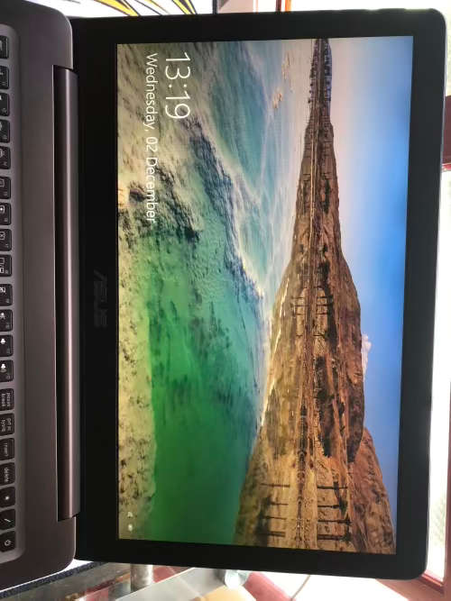 ASUS VIVOBOOK PRO / N580V / INTEL 5 / 7TH GEN
