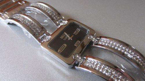 LADIES GUESS WATCH - BLACK DIAMOND BRACELET!!!