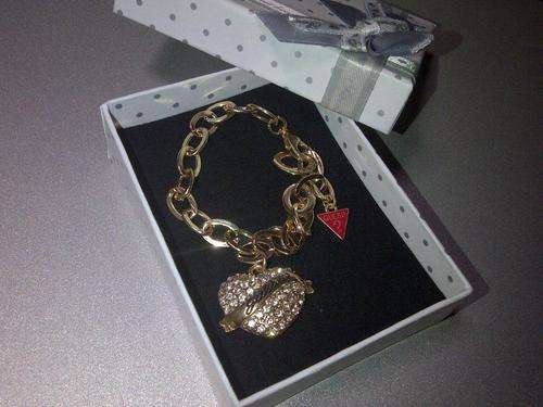 GUESS BRACELET - ABSOLUTELY STUNNING!!