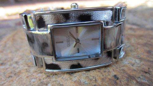 GUESS LADIES WATCH - ELEGANT SILVER LEOPARD PRINT!! LATEST ARRIVAL!!!