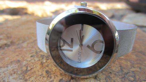 DKNY LADIES WATCH - ELEGANT SILVER ROUND FACE!! NEWEST ARRIVAL!!!
