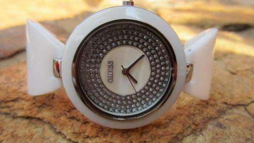 GUESS LADIES WATCH - WHITE ROUND FACE BLACK STRAP!! NEWEST ARRIVAL!!!