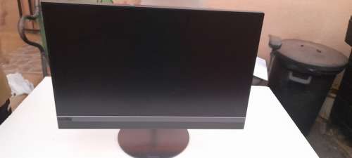 Lenovo all in one PC - 8 GIG RAM, I3 CPU 2.00GHZ, 1TB