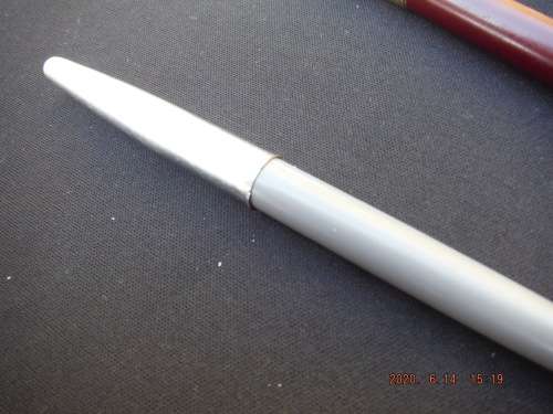`HIFRA, 4421, Reg 85809` and `W.A. SHEAFFER PEN CO` Founten pens + Wood pen + Vintage pencil leads