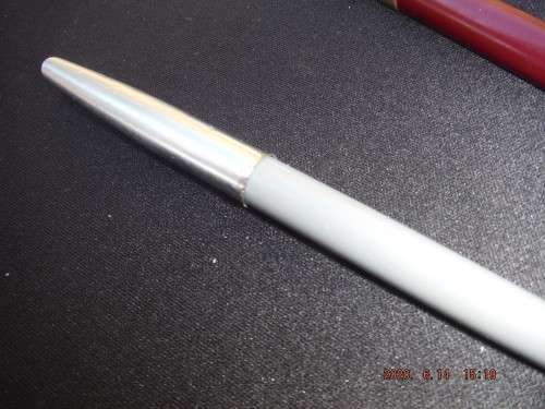 `HIFRA, 4421, Reg 85809` and `W.A. SHEAFFER PEN CO` Founten pens + Wood pen + Vintage pencil leads