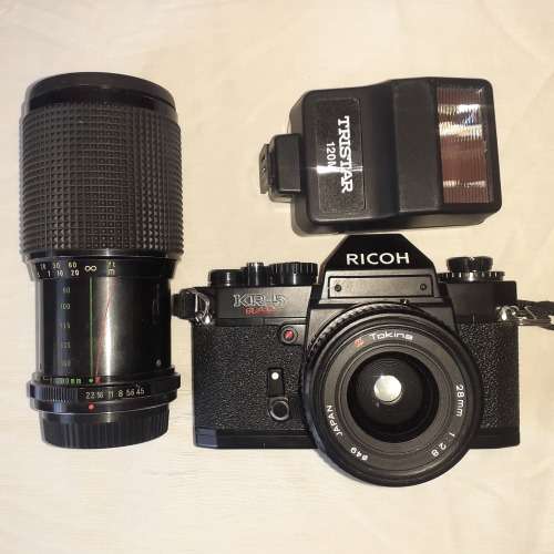 RICOH KR5 SUPER Film Camera with zoom lens and flach