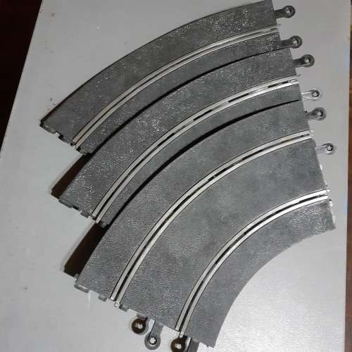 Scalexrtic Incline Bend. 3 X tracks, 1 set