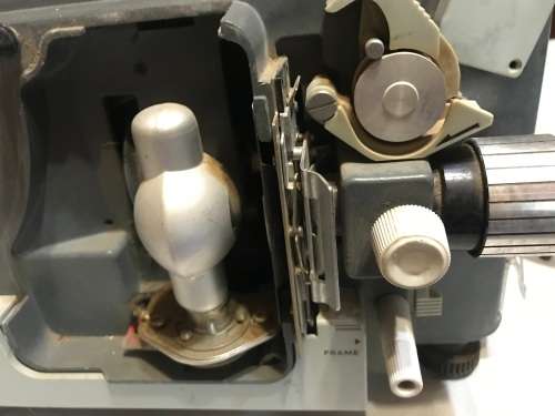 minolta AUTODUAL 8 film projector. Not working.