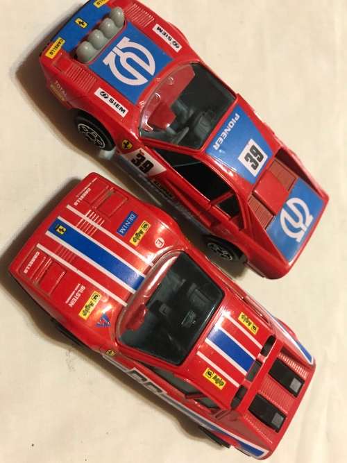 2 X FERRARI, BURAGO, 1:43 scale. Made in Italy. CARS