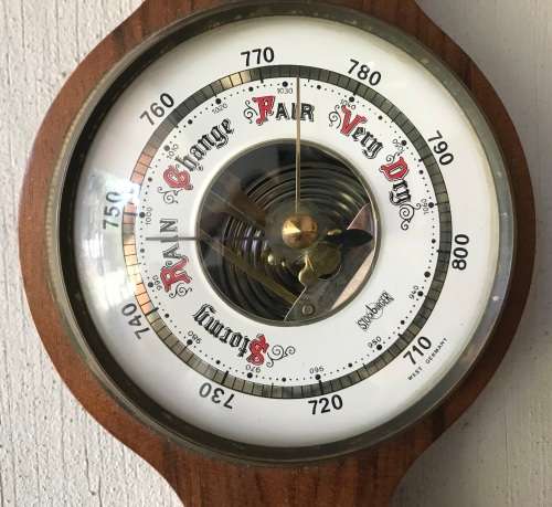 HYGROMETER/BAROMETER
