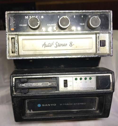 2 X 8 Track tape players. Not tested.