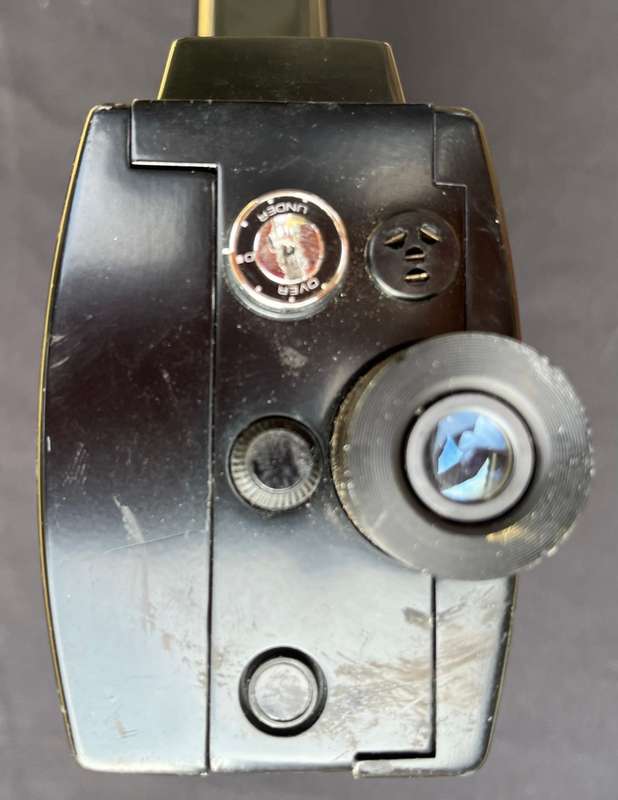 CHINON 672, SUPER 8, AUTOZOOM Film Camera. NOT TESTED.