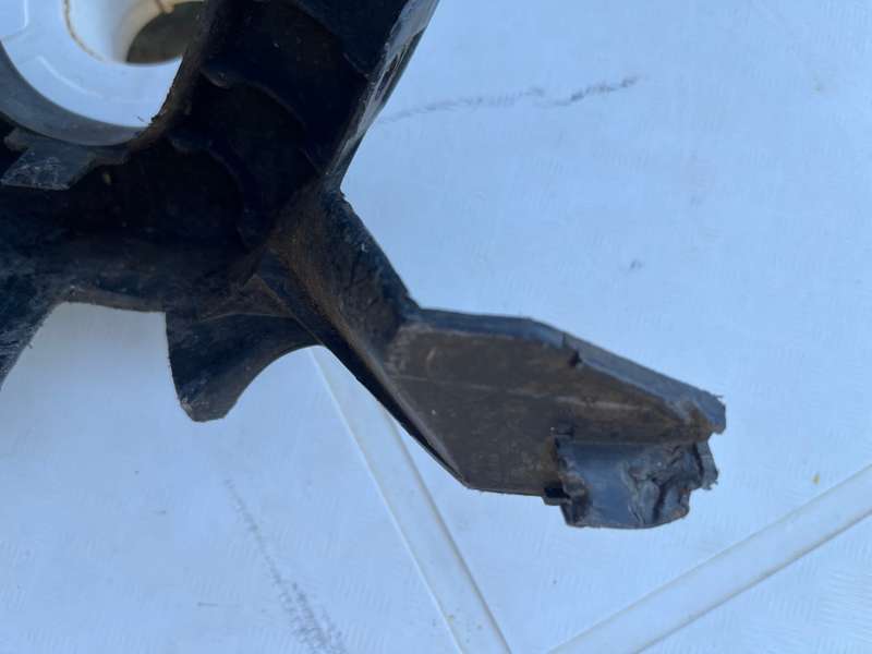 Mahindra Pickup front grill