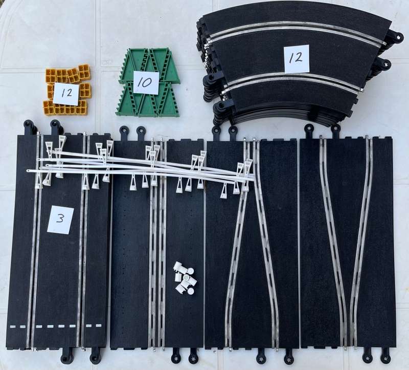 SCALEXTRIC Tracks and Accessories