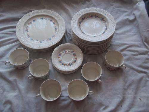 30PC HUGUENOT ROYALE DINNER SET @ R10 A ITEM