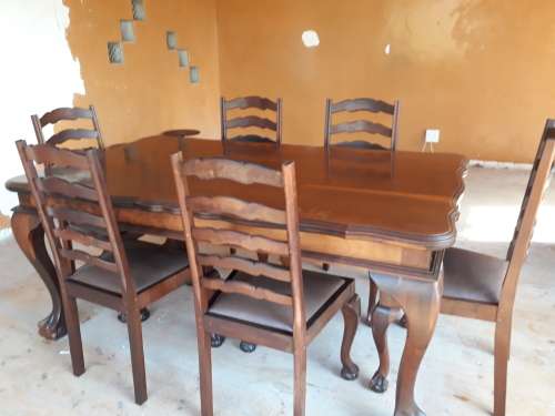 Imbuia Ball & Claw 6 Seater dining room Table and 6 Chairs