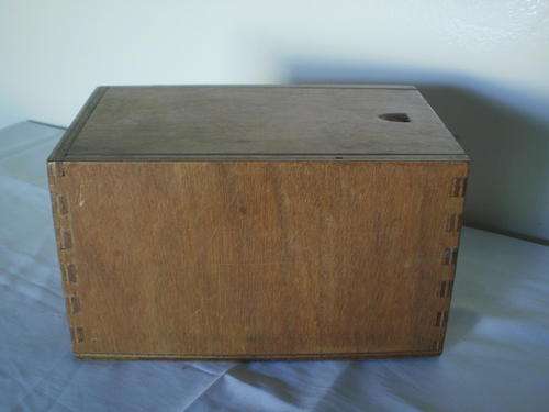 PENN JIG MASTER REEL IN A WOODEN BOX