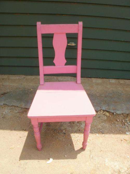 PINK CHAIR