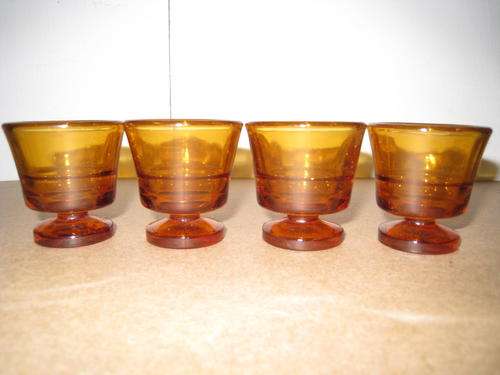 4 Tot glases