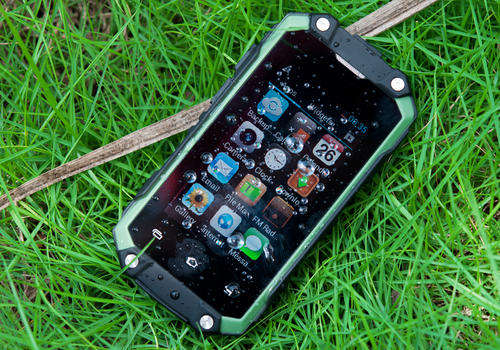 J5 Smallest Waterproof Phone - IP54, 2.4 Inch Display, Dual core MTK6572W CPU, Dual WCDMA/GSM SIM