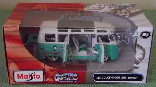1:25 Maisto Volkswagen Van "samba" (custom shop) - Boxed (never opened)