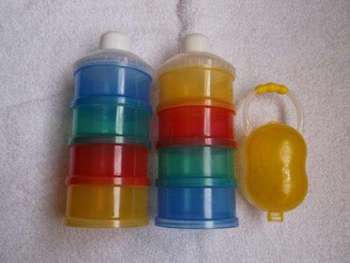 2x Formula Containers & Dummy holder