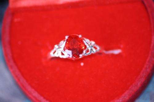 Beautiful red ruby ring size 6