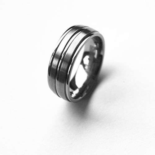 Titanium wedding band size 10