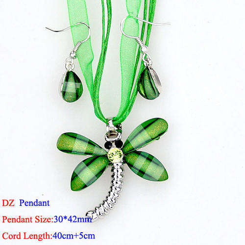 Green rhinestones dragonfly necklace earrings set