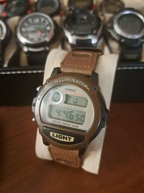Vintage Casio Illuminator watch