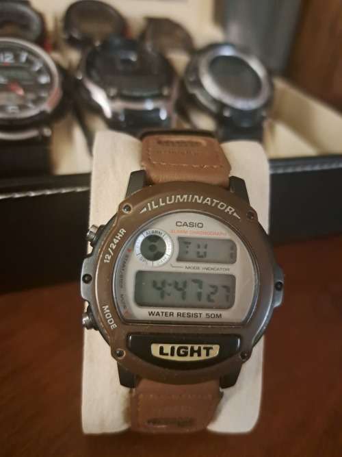 Vintage Casio Illuminator watch