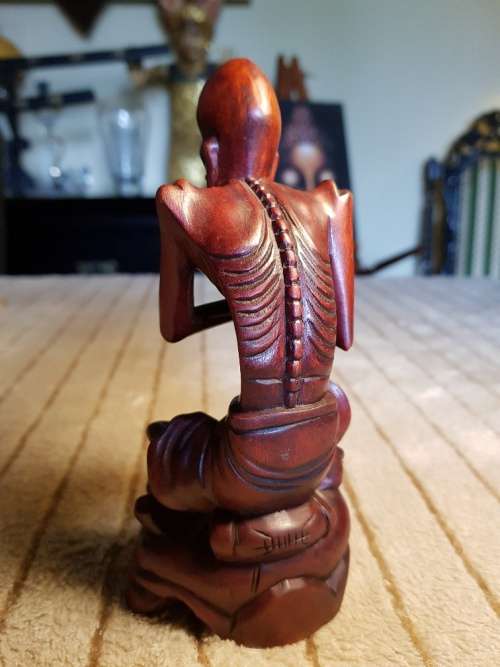 Antique wood carved netsuke figurine