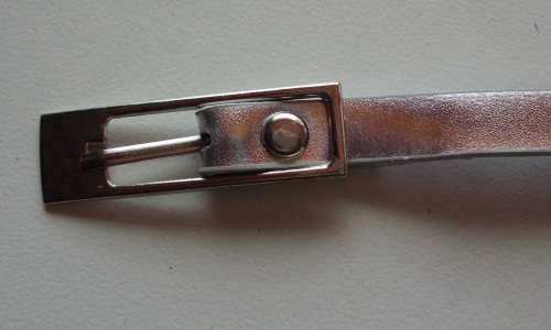 Ladies belts x 25 silver unused