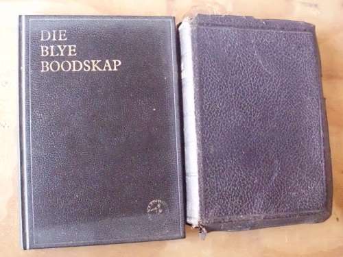 Bibles - 2 x Afrikaans mixed lot