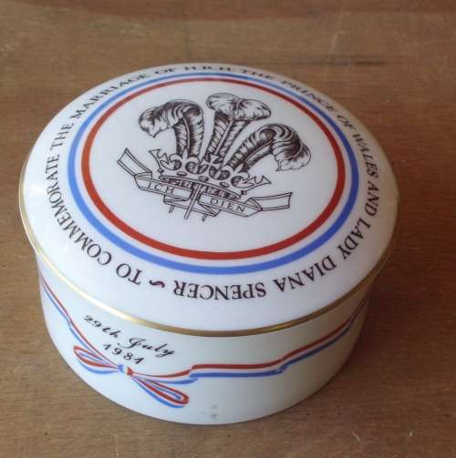 Fine China bowl - Wedding Anniversary Lady Diana 1981