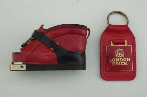Ronson Leather Shoe + Leather Keyring
