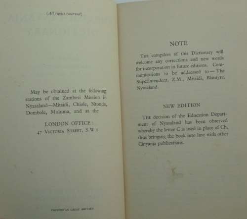 Book - Dictionary - English to Cinyanja [Malawi]