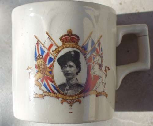 Coffee Mug[Half Size] - Queen Elizabeth - Coronation 1953 - rare