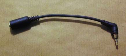 Cable Nokia 2,5mm male to 3,5mm stereo female.