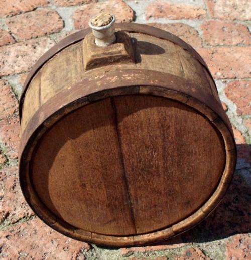 Old type small wine barrel.