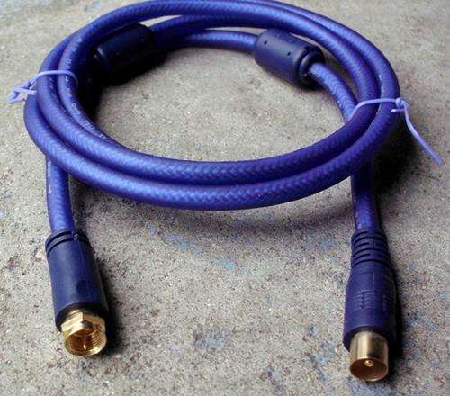 High quality coaxial cable 1,5m convertor to flylead.